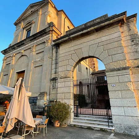 Primavera Al Teatro Apartment *