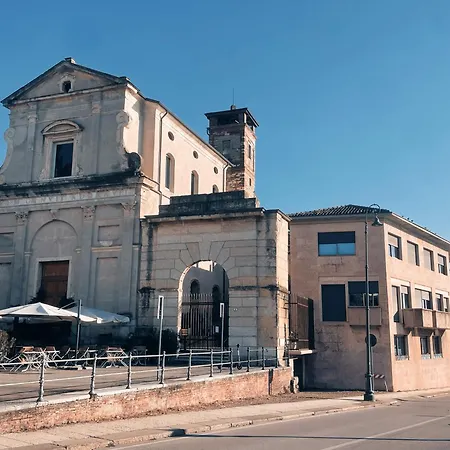 Primavera Al Teatro Apartment