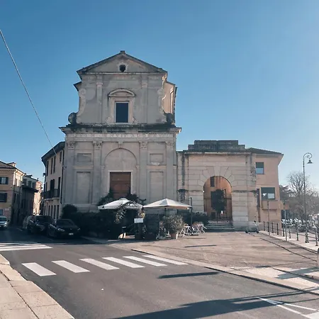 Primavera Al Teatro Appartamento Verona